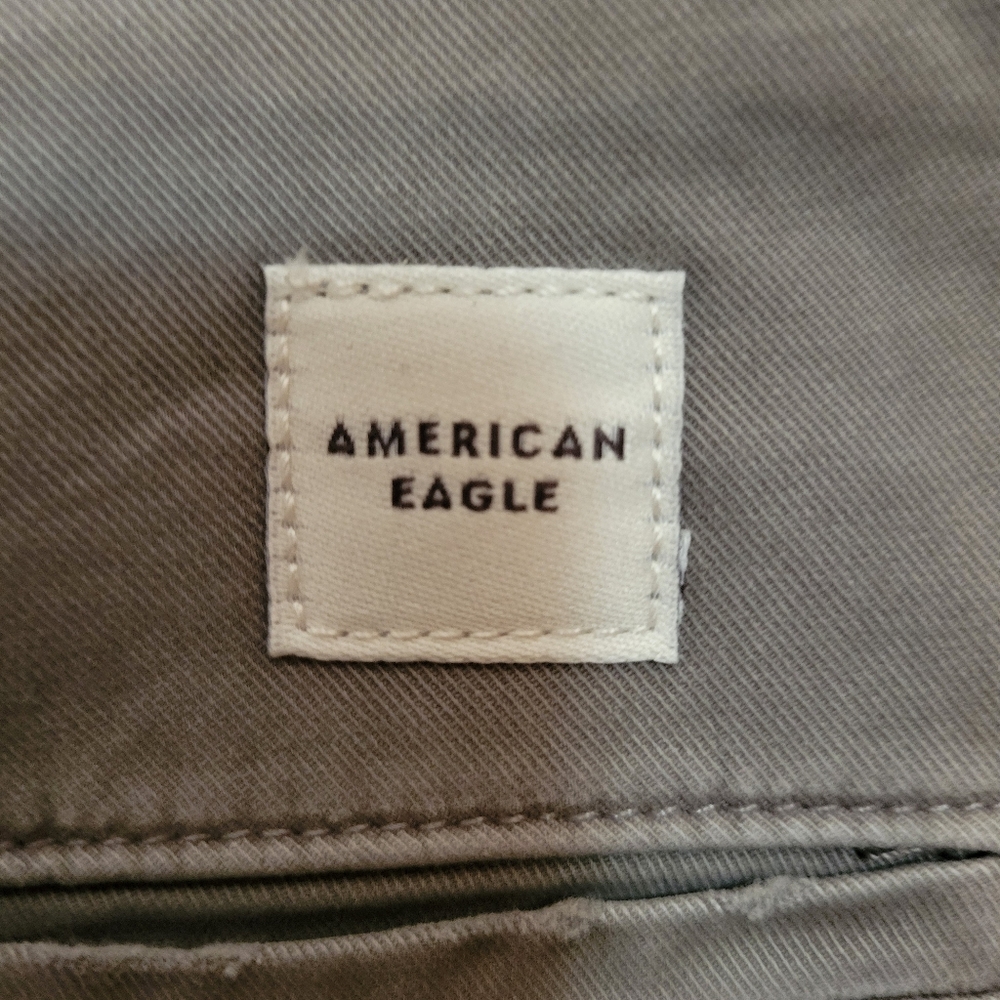 American Eagle Outfitters Men's Slim Lived-In Khaki Pant - Picture 5 of 6